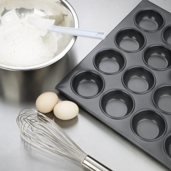 Vogue Non Stick Muffin Tray Aluminium - 360x525x35mm 14x20 1/2x1 1/4" (24 Hole) - Image 6