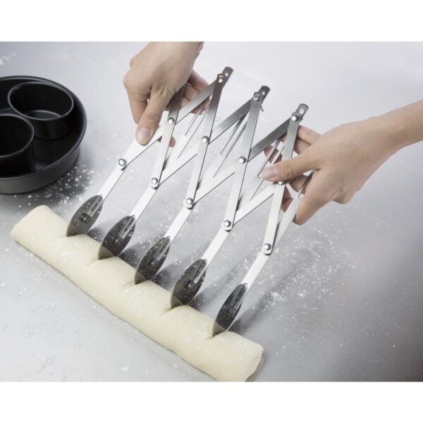 Vogue 5 Wheel Dough Cutter - 55mm Dia - Image 5