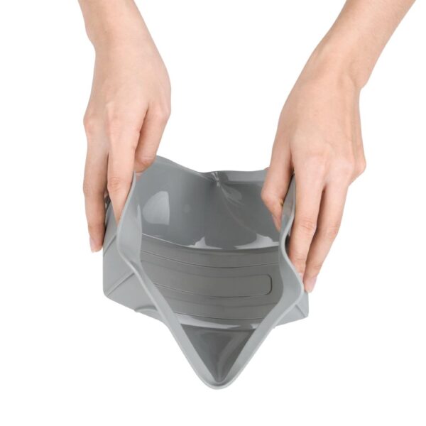 Vogue Silicone High Heat Flexible Loaf Pan - 255x130x60mm - Image 6