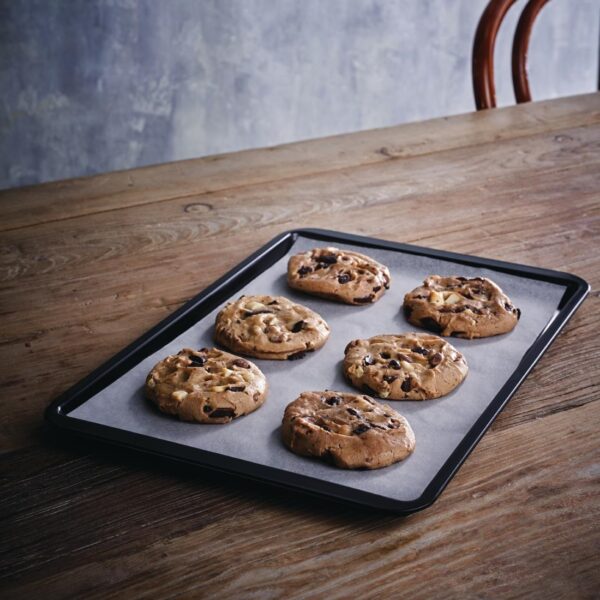 Vogue Non Stick Baking Tray - 370x257x16mm 14 1/2x10x0 1/2" - Image 2