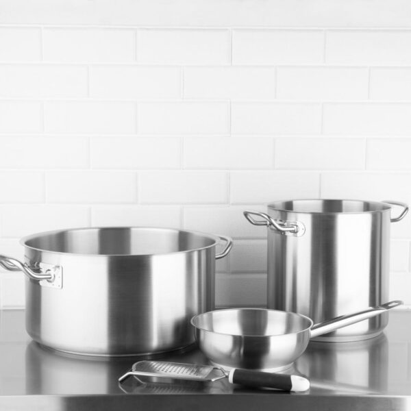 Vogue Deep Stockpot St/St - 240mm 10 1/2Ltr 355fl oz - Image 6