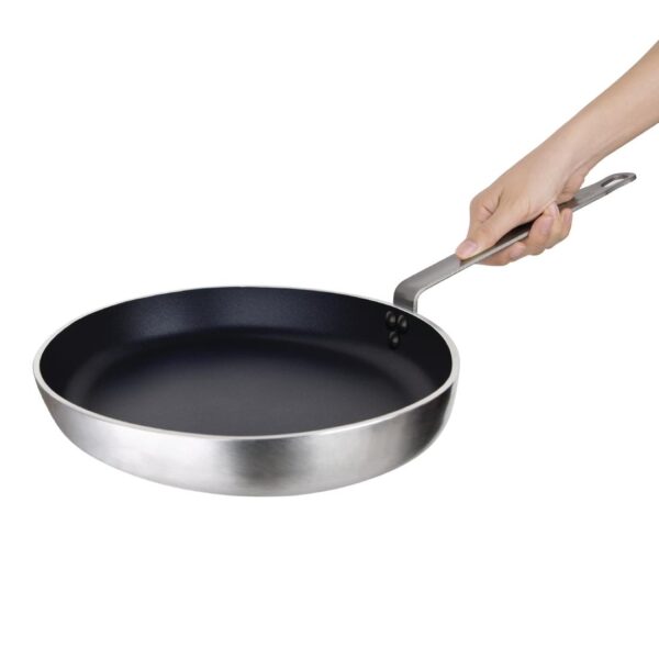 Vogue Oval Frypan Aluminium Non - stick Teflon Platinum Plus - 400mm 15 3/4" - Image 6
